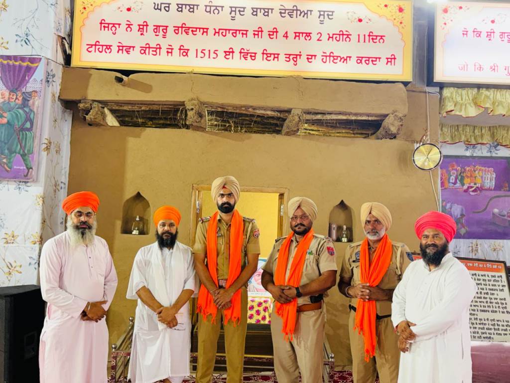 SubInspector Shri Chairin Chechi Pays Obeisance at Tap Asthan Shri Khuralgarh Sahib